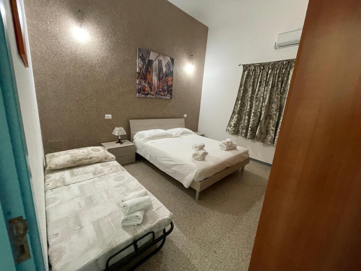 Appartamento Low Cost Nel Cuore Del Salento 리케일 외부 사진
